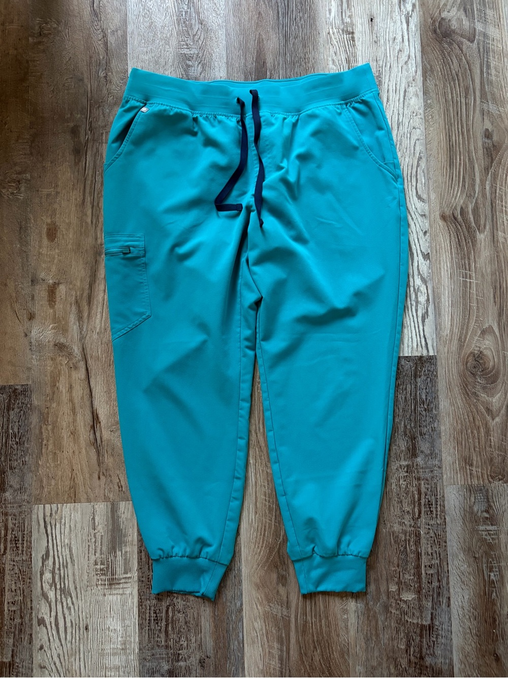 Figs Zamora Jogger Scrub Pants 
Teal blue green - Size XL / P